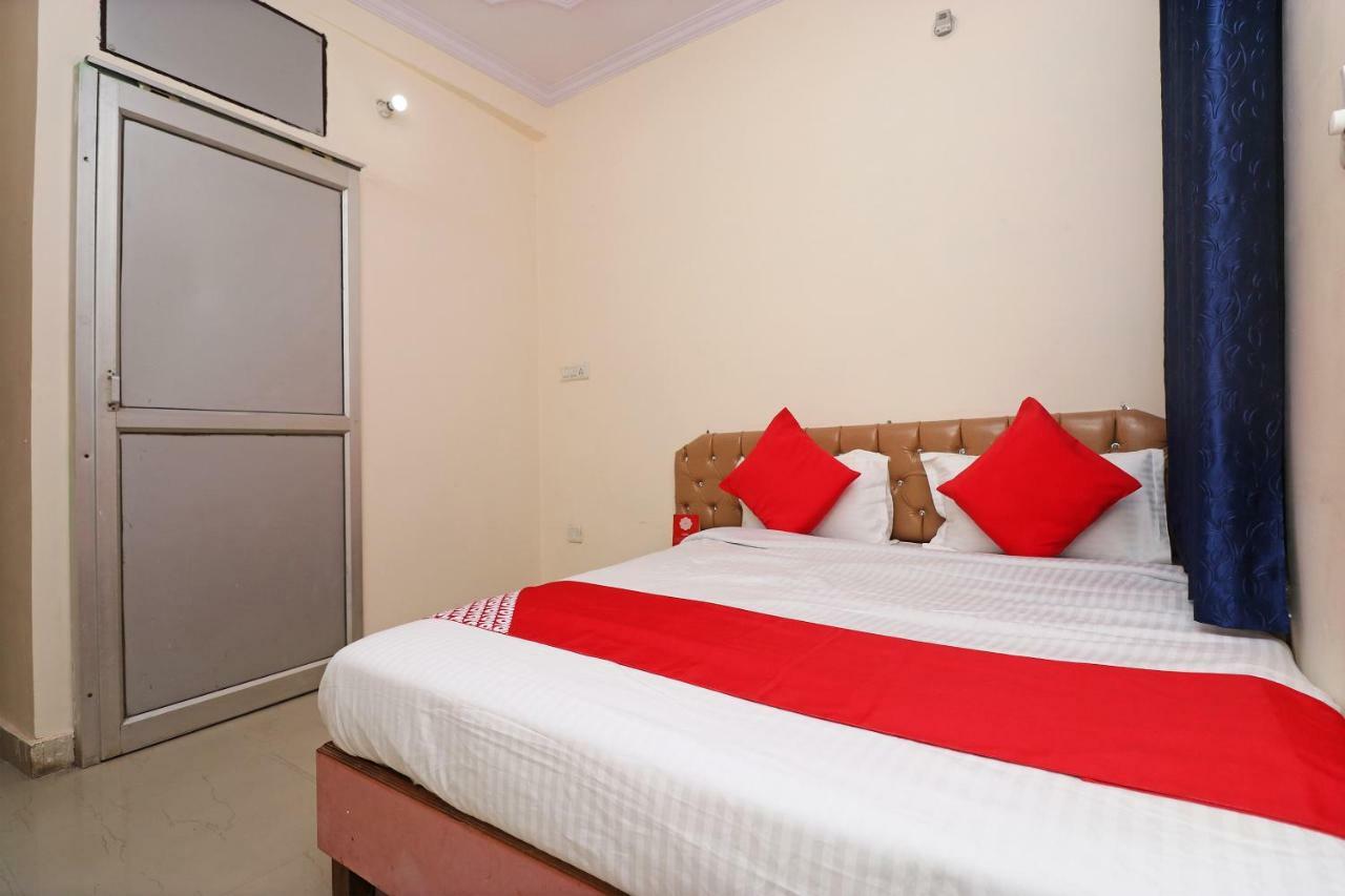 Oyo 30288 Hotel Moon Palace Lucknow Zewnętrze zdjęcie