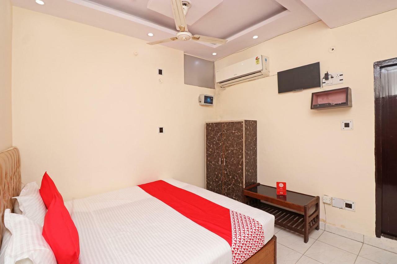 Oyo 30288 Hotel Moon Palace Lucknow Zewnętrze zdjęcie