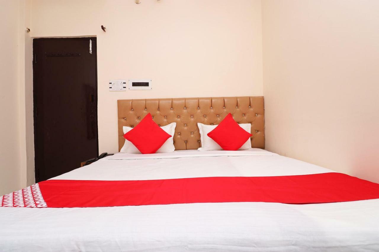 Oyo 30288 Hotel Moon Palace Lucknow Zewnętrze zdjęcie